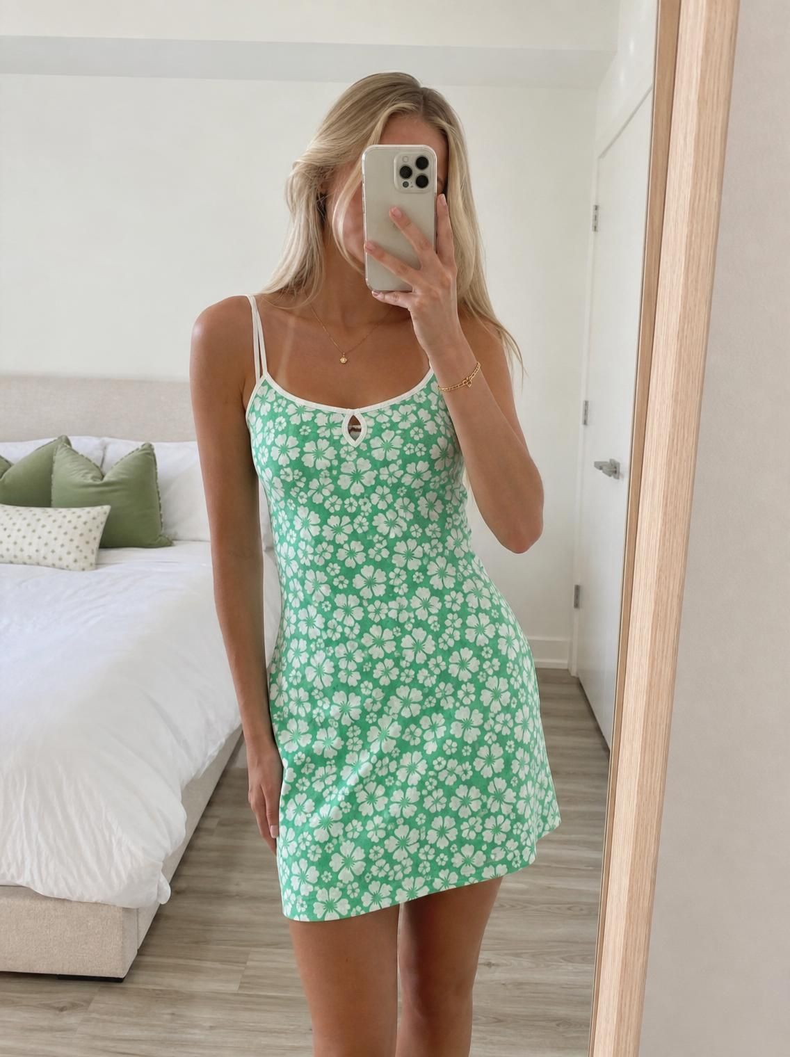 The same dress worn by a model, generated by Vintefy